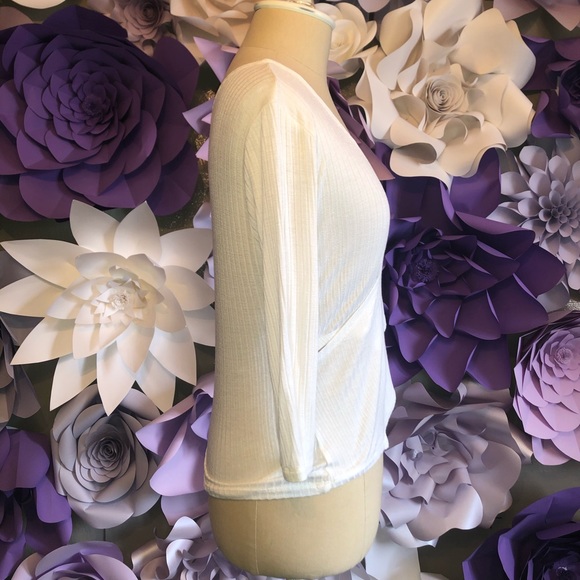 Creamy white top - Picture 2 of 3